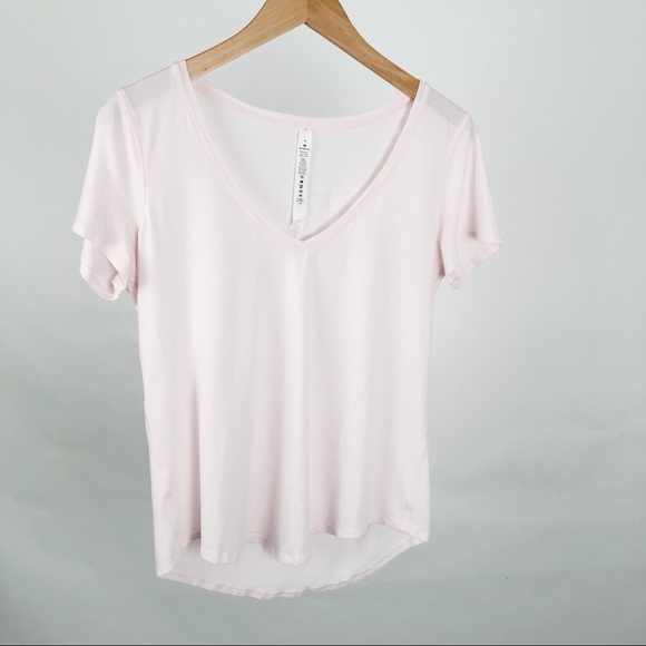 Lululemon blush pink T-shirt size 6 - 2 available - Picture 1 of 4
